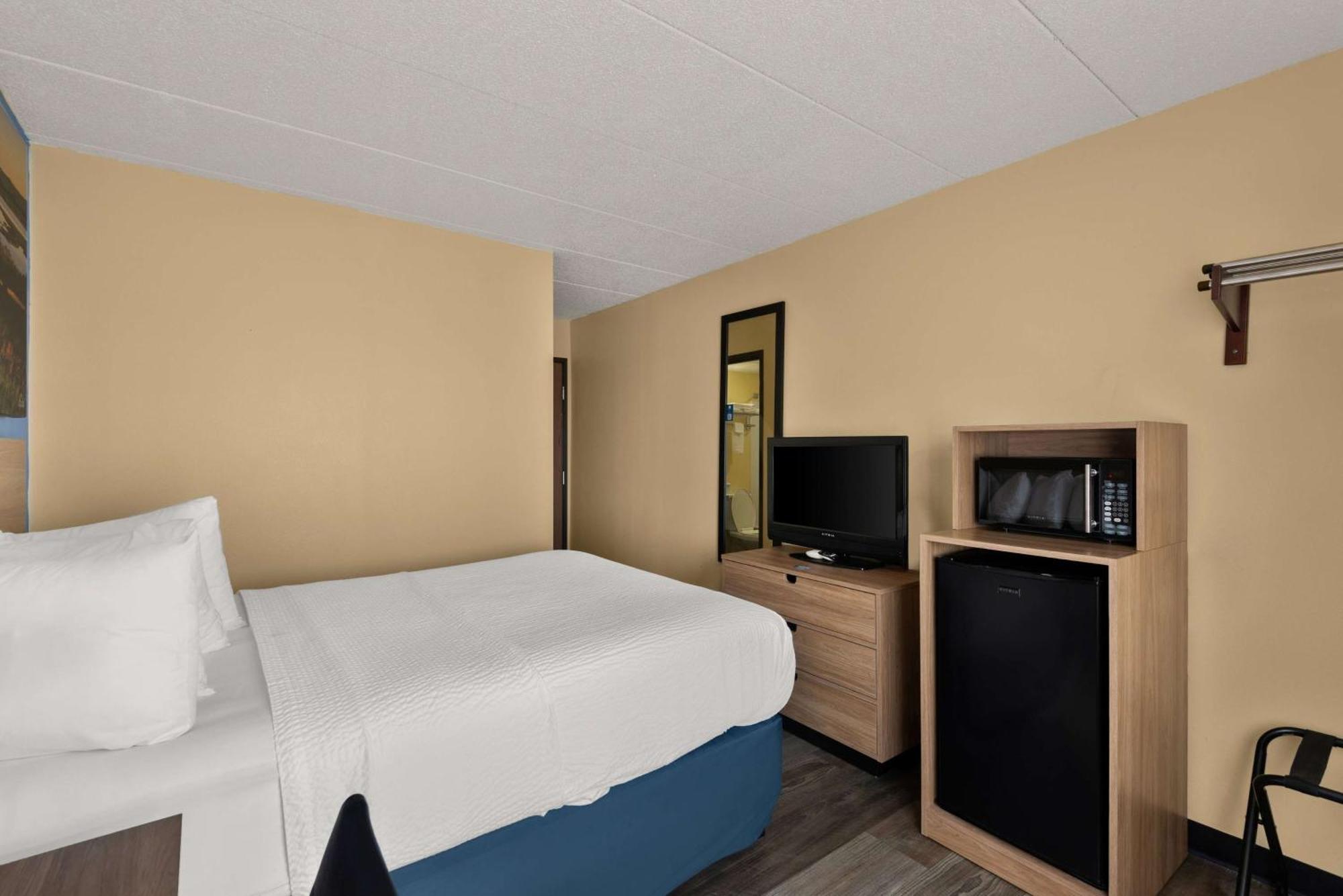 Days Inn By Wyndham Newton Exterior foto
